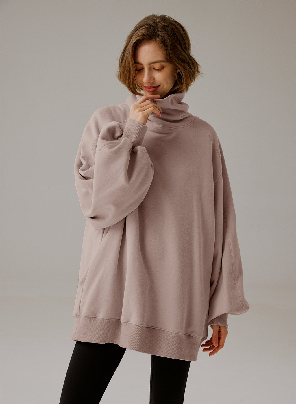 Felpa Oversize Collo Alto - Comfort Elegante 