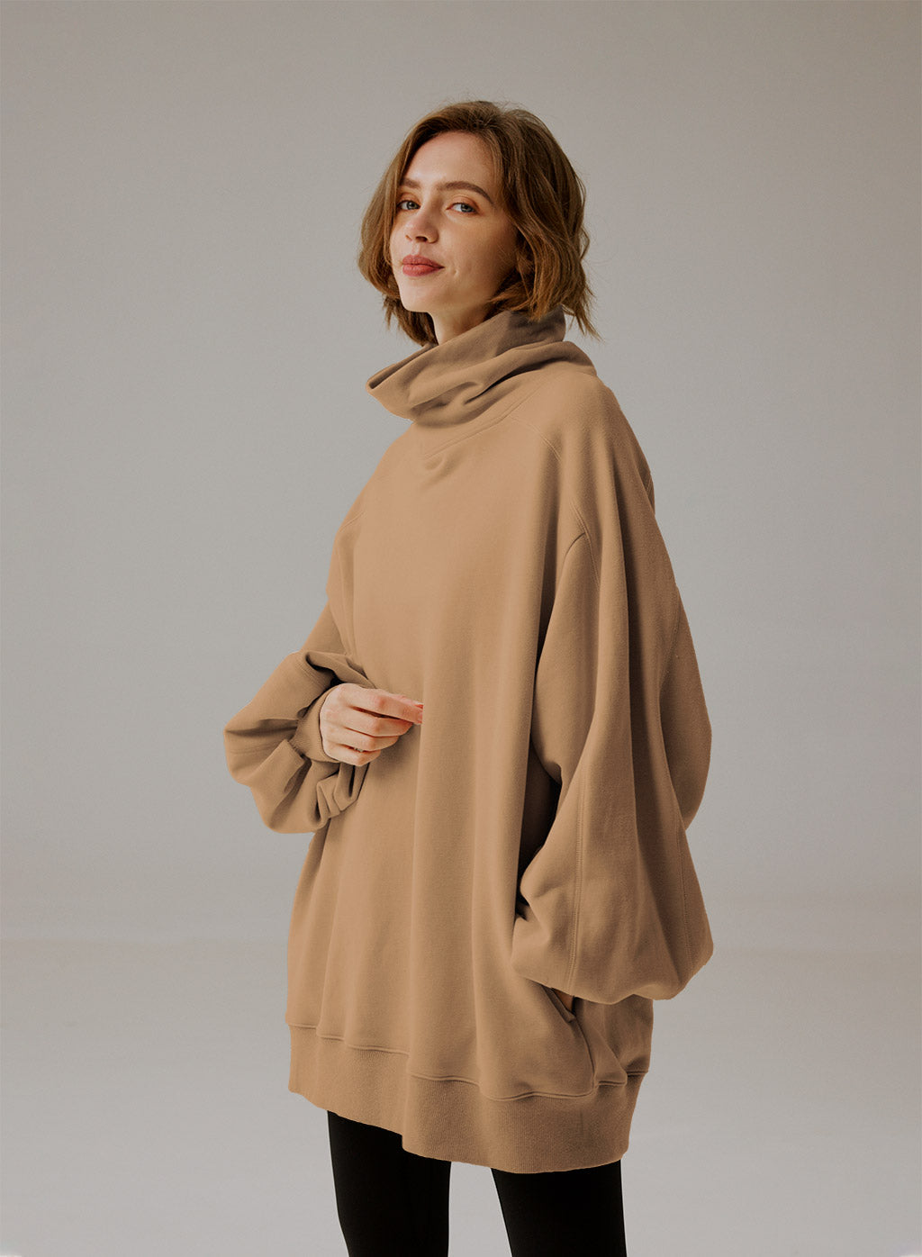 Felpa Oversize Collo Alto - Comfort Elegante 